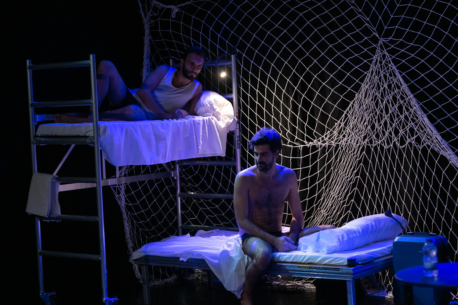 «HERE COMES YOUR MAN»-TARAMBANA